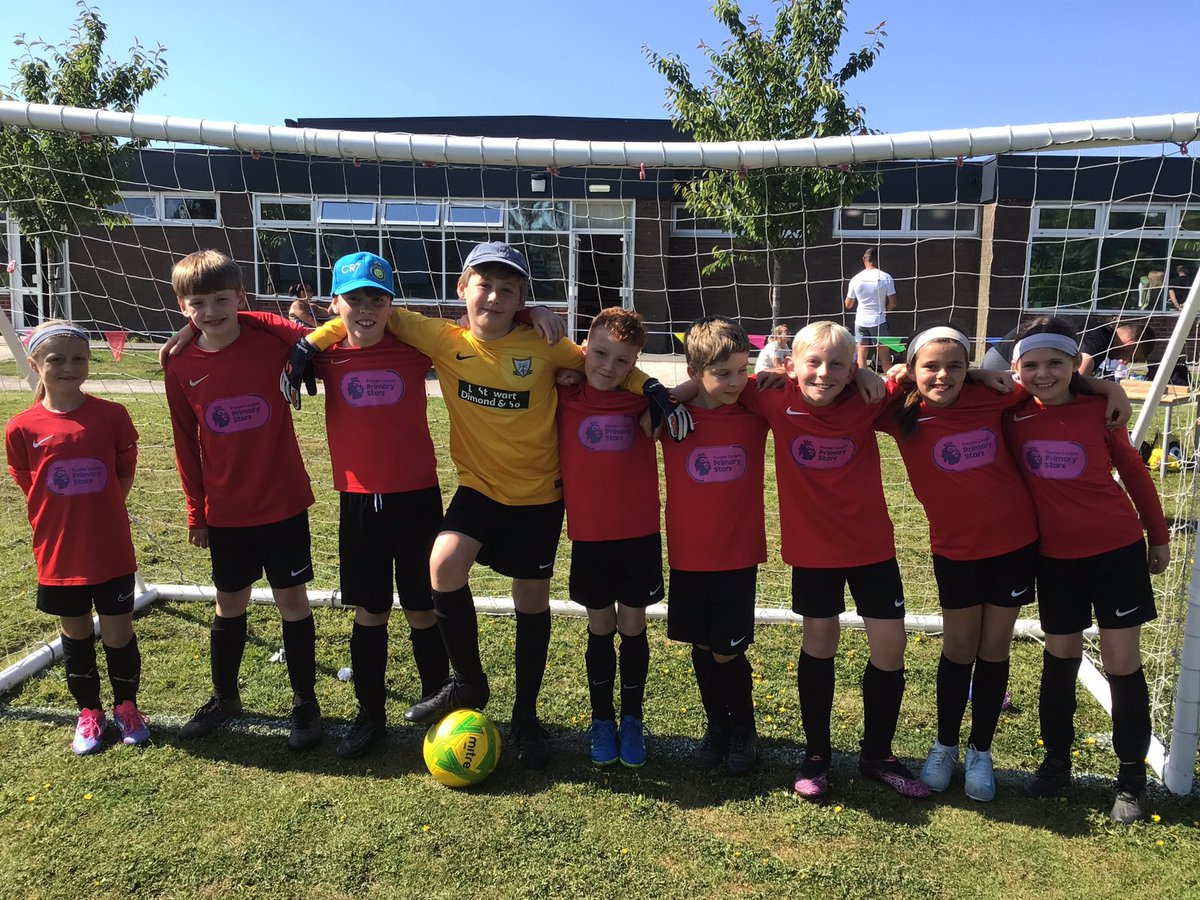 Well done to our Year 3 and 4 football team that took part in the Whit Cup U9 competition at St. Thomas’. You all did yourselves proud and have all definitely improved. Well done.