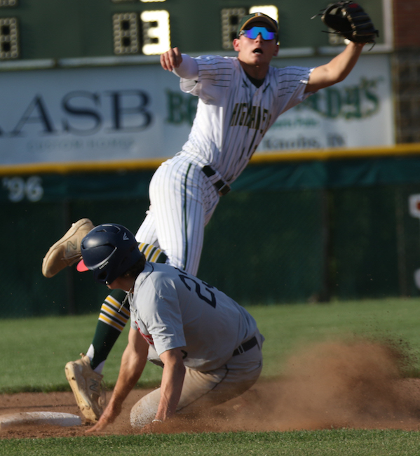 Baseball-Floyd Central 4, Heritage Hills 2...Floyd Central 5 hits-1b-Combs 3, Jackson, Polk.....Heritage Hills 5 hits-1b-Pund, Snyder 2, Gray; HR-Hopf.....
