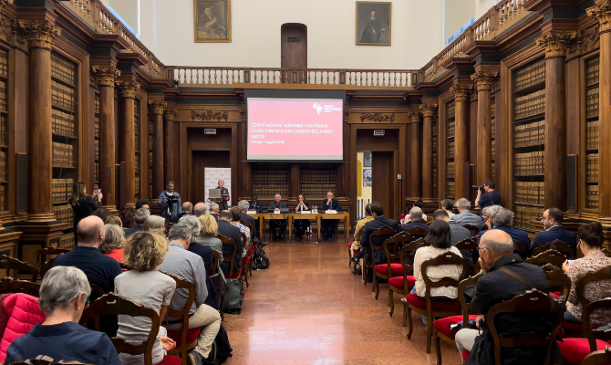 Cuamm's tweet photo. Presentati oggi a #Padova due nuovi progetti in Costa d'Avorio e Burkina Faso in partenariato tra Università di Padova @UniPadova e il #Cuamm sostenuti dalla Cooperazione italiana @cooperazione_it, nella cornice del Piano Mattei.   

🔗Leggi di più: https://t.co/mrhJUwObXl https://t.co/kxMEVH6FGr