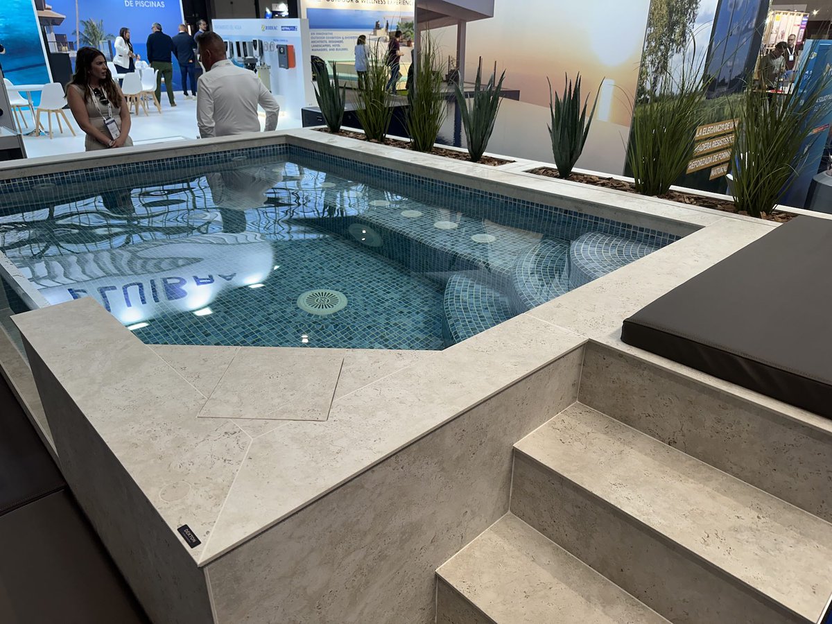 CDICV's tweet photo. COSENTINO LIDERA LA PRESENCIA DE SUPERFICIES INNOVADORAS PARA LA ARQUITECTURA Y EL INTERIORISMO EN CONSTRUMAT 2025
@GrupoCosentino @Silestone @Dekton
Calle D, Stand 101 @ConstrumatBCN
+info: https://t.co/uZ3OJbNlqM
#CDICV #LaCasaEAD #Cosentino #Construmat25 https://t.co/Bimz89nvHa
