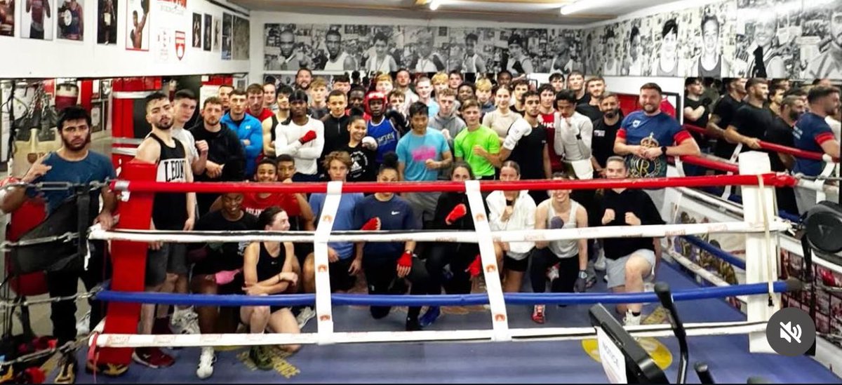 For the past few weeks we have had members of the Royal Engineers Boxing Team down for sparring with our Senior Competitive Squad. Last night was buzzing with almost their entire team in for good rounds with our boxers preparing for their unit championships and many of our boxers
