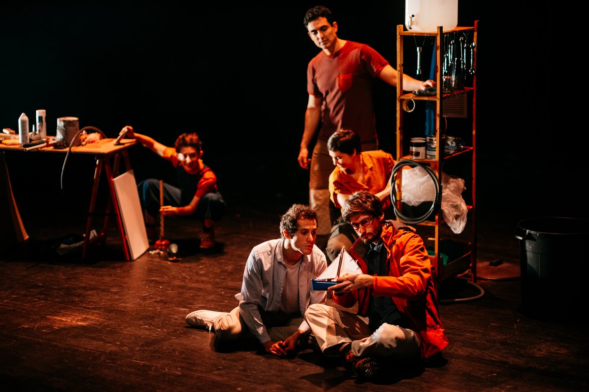 Coup de théâtre ! (@coup2theatre) on Twitter photo Cinq jeunes artistes proposent un spectacle épatant combinant théâtre, mime et atmosphères sonores. Notre critique ultra conquise par "Frantz" à <a href="/Projet_Scala/">Le Projet Scala</a> <a href="/bpm_cie/">Compagnie BPM Frantz</a> <a href="/DominiqueRacle/">dominique racle</a>
coup2theatre.com/2025/05/20/fra… Crédit photos <a href="/DrumRemix/">Thomas O'Brien - Créateur des images de l'internet</a> Cinq jeunes artistes proposent un spectacle épatant combinant théâtre, mime et atmosphères sonores. Notre critique ultra conquise par "Frantz" à <a href="/Projet_Scala/">Le Projet Scala</a> <a href="/bpm_cie/">Compagnie BPM Frantz</a> <a href="/DominiqueRacle/">dominique racle</a>
coup2theatre.com/2025/05/20/fra… Crédit photos <a href="/DrumRemix/">Thomas O'Brien - Créateur des images de l'internet</a>