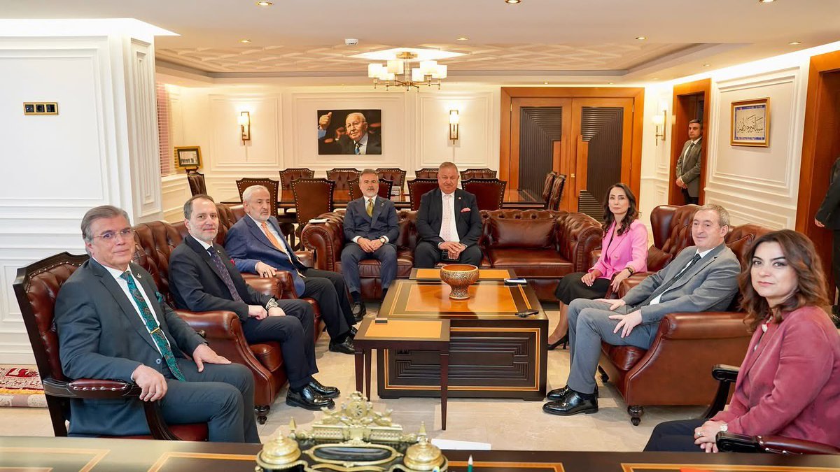 DEM Parti Eş Genel Başkanları Tülay Hatimoğulları ve Tuncer Bakırhan, Genel Başkanımız Dr. Fatih Erbakan’ı ziyaret etti.

<a href="/erbakanfatih/">Dr. Fatih Erbakan</a> <a href="/rprefahpartisi/">Yeniden Refah Partisi</a> <a href="/ahmetyetimoglu_/">Ahmet Yetimoğlu</a> <a href="/Kosan6321/">Adil Koşan</a>