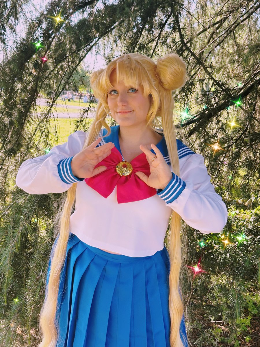 ❥┊ Usagi Tsukino school vrs from Sailor Moon
❝Comic Books Are My Only Means Of Survival.❞ ♡ 
Instagram &amp; TikTok: kagomesmile
#sailormoon #prettyguardiansailormoon #sailormooncosplay #prettyguardiansailormooncosplay #usagitsukino #usagitsukinocosplay #美少女戦士セーラームーン