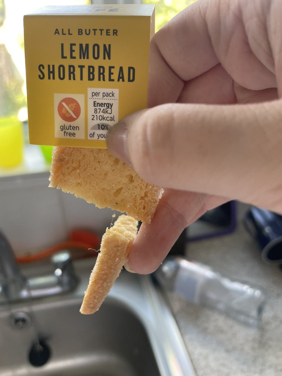 itsleanneyall's tweet photo. @marksandspencer hi guys, was eating my lemon shortbread just now and found an extra ingredient, it’s strong enough that the bottom bit is hanging from it 🤢 I don’t have a receipt unfortunately because I never get them from the cafe https://t.co/5yC1jQOSJd