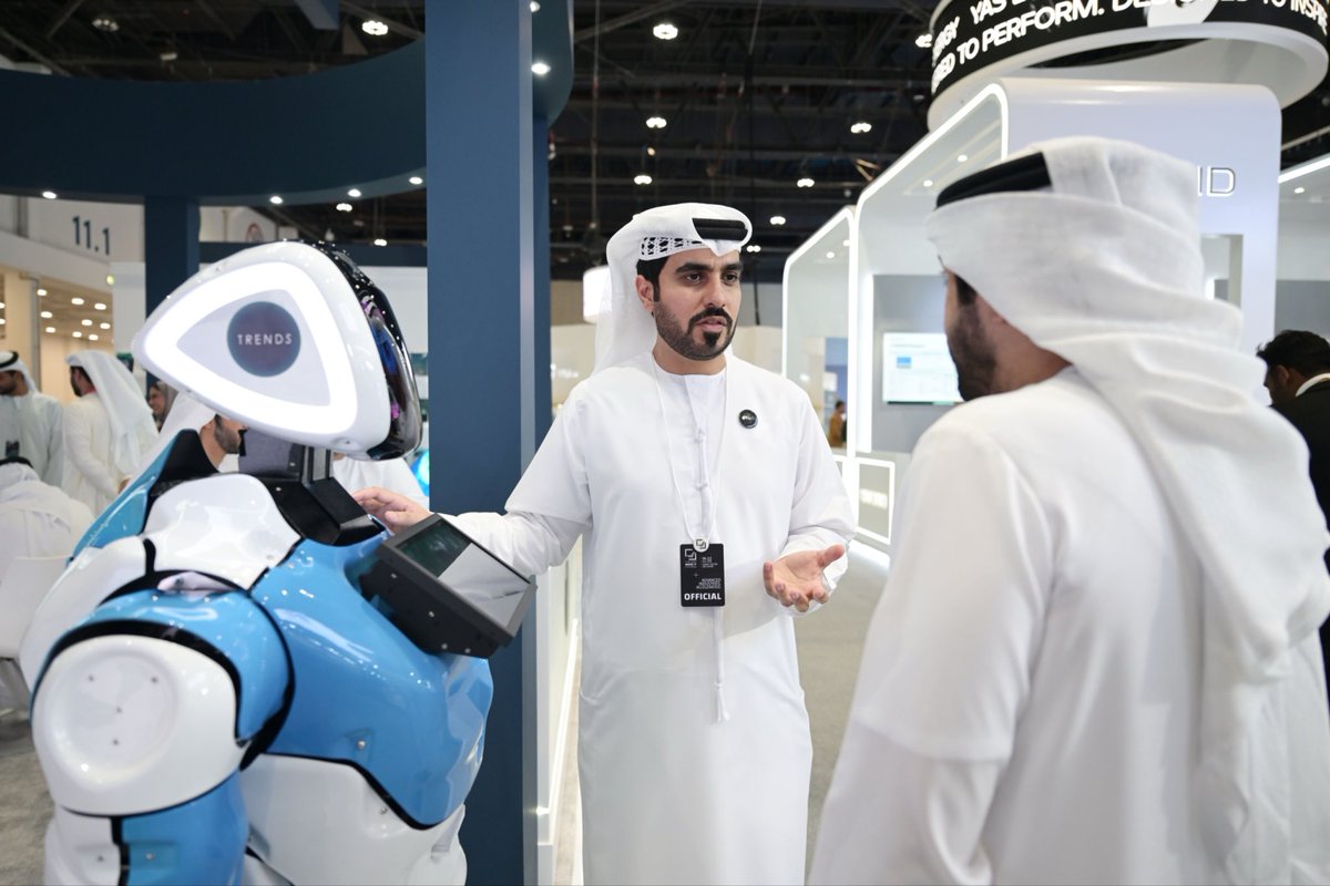 TrendsRA's tweet image. As a Knowledge Partner at the Make-it-in-the-Emirates Forum and Exhibition, the TRENDS Research &amp;amp; Advisory pavilion attracted visitors and exhibitors eager to learn about the Center’s research output, training programs, and advisory services.

#TRENDSKnowledgePartner…