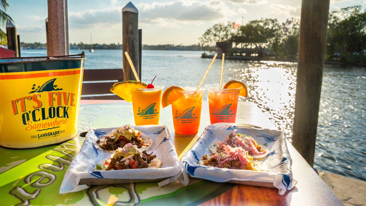 Mville_HBR's tweet photo. Lunch with a view! ๐ฎ๐นโต๏ธ #margaritaville
#hollywoodfl #paradise #lunchviews https://t.co/NMP20Ty3hO