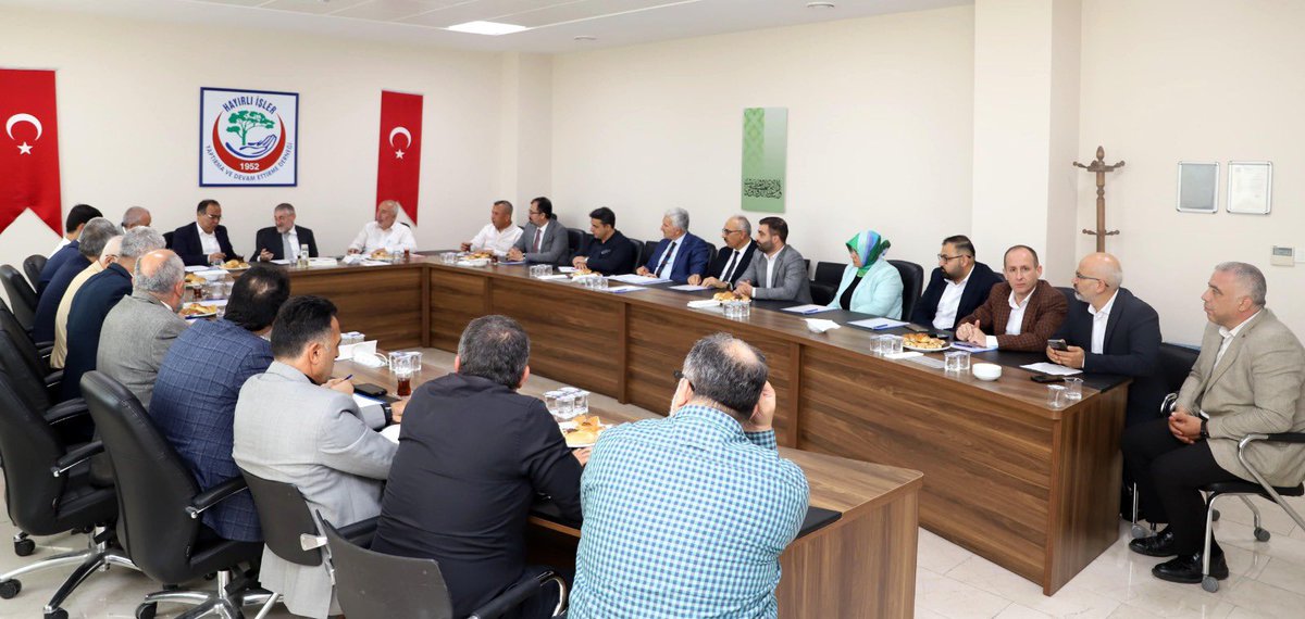 MUSIADAdana's tweet photo. Hazine ve Maliye E. Bakanı Sn. Nureddin Nebati’nin katılımlarıyla Kıvanç Anadolu İmam Hatip Lisesi’nde gerçekleşen Adana Eğitime Destek Platformu aylık toplantısına derneğimizi temsilen MÜSİAD Adana başkan yardımcımız Deniz Aslan katıldı. https://t.co/xqlOhYEEqP