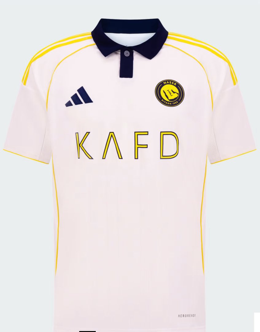 بعد الشهره العالمية ورونالدو في النصر
زعلو مرض النقص من الأصفر والأزرق 
وخلوه كحلي، ،مثل حياتهم الكحلية الي مافيها مبدا، ،،النصر صار..  نصر،،اااااه يالنصر😔😔