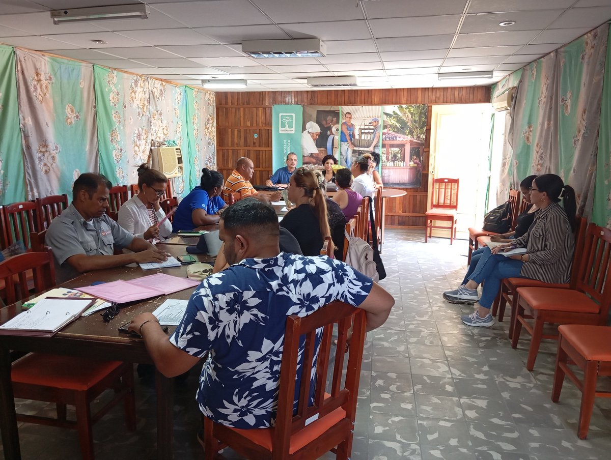 RadioArimao's tweet photo. #RadioArimaoHoy | Manicaragua en Visita del Comit�� Central del Partido.
En intercambio con la Comisión de Prevención Municipal Oscar Treto Cárdenas, miembro de la estructura auxiliar del CC del Departamento de Atención Social conoció sobre el Sistema de atención a la familia. https://t.co/WvhHE9C3Zd