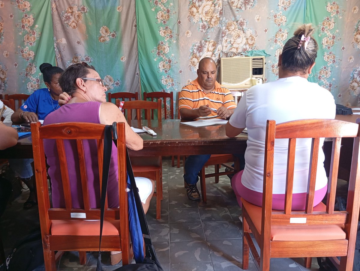 RadioArimao's tweet photo. #RadioArimaoHoy | Manicaragua en Visita del Comit�� Central del Partido.
En intercambio con la Comisión de Prevención Municipal Oscar Treto Cárdenas, miembro de la estructura auxiliar del CC del Departamento de Atención Social conoció sobre el Sistema de atención a la familia. https://t.co/WvhHE9C3Zd