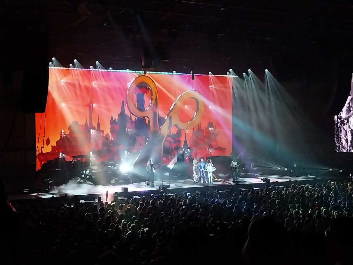 clfoxy1's tweet photo. Last night's viewing 
Scissor Sisters at Bournemouth International Centre
#filthygorgeous https://t.co/f9381PCwzF