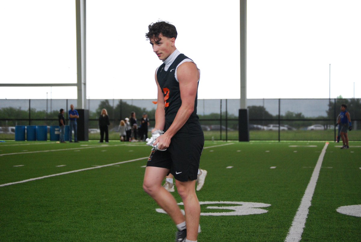 lukahLS2's tweet photo. 7on7 2025 #txhsfb #football #2 https://t.co/G0ISY8VTrc