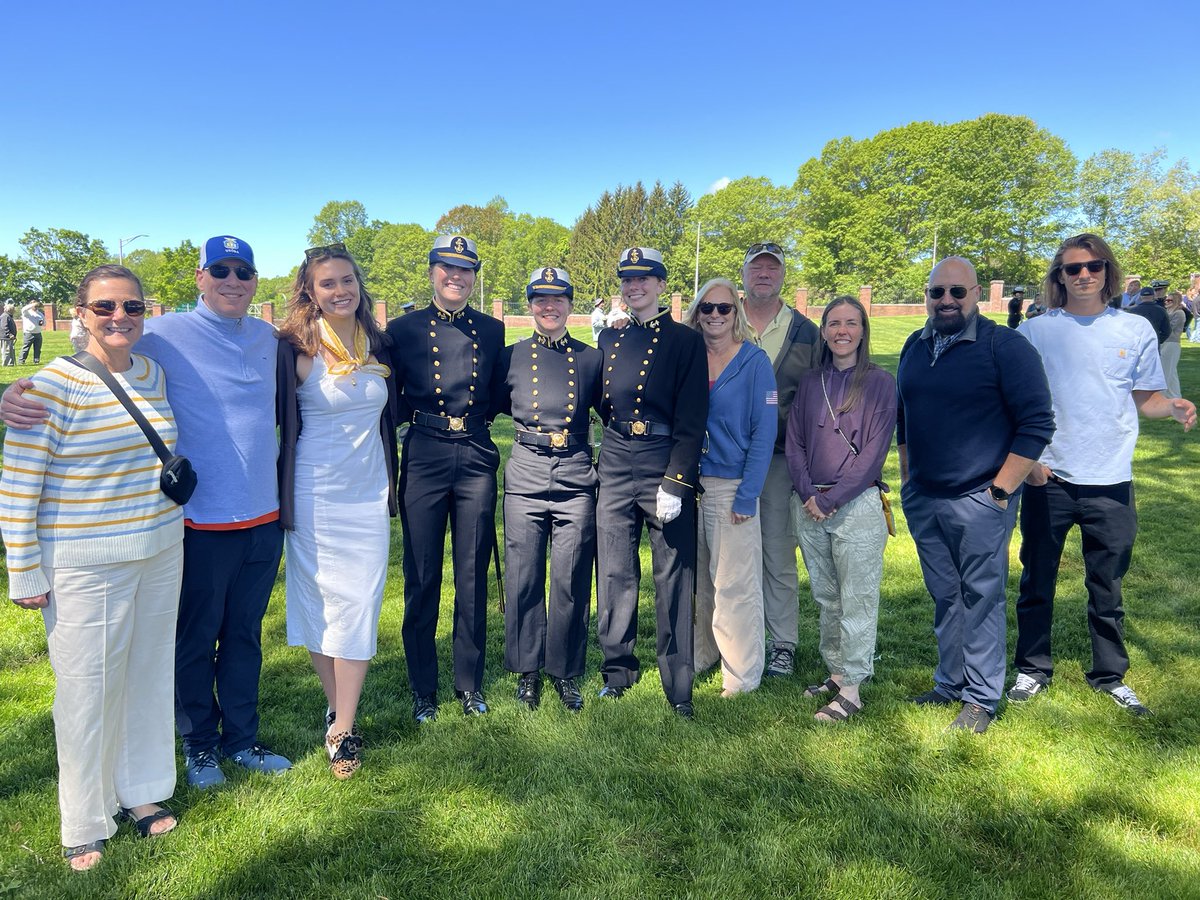 uscga_wbb's tweet image. Sunset Review🌅 and Grad Review🎓! One more day until they graduate!
.
#gocoastguard #legacy