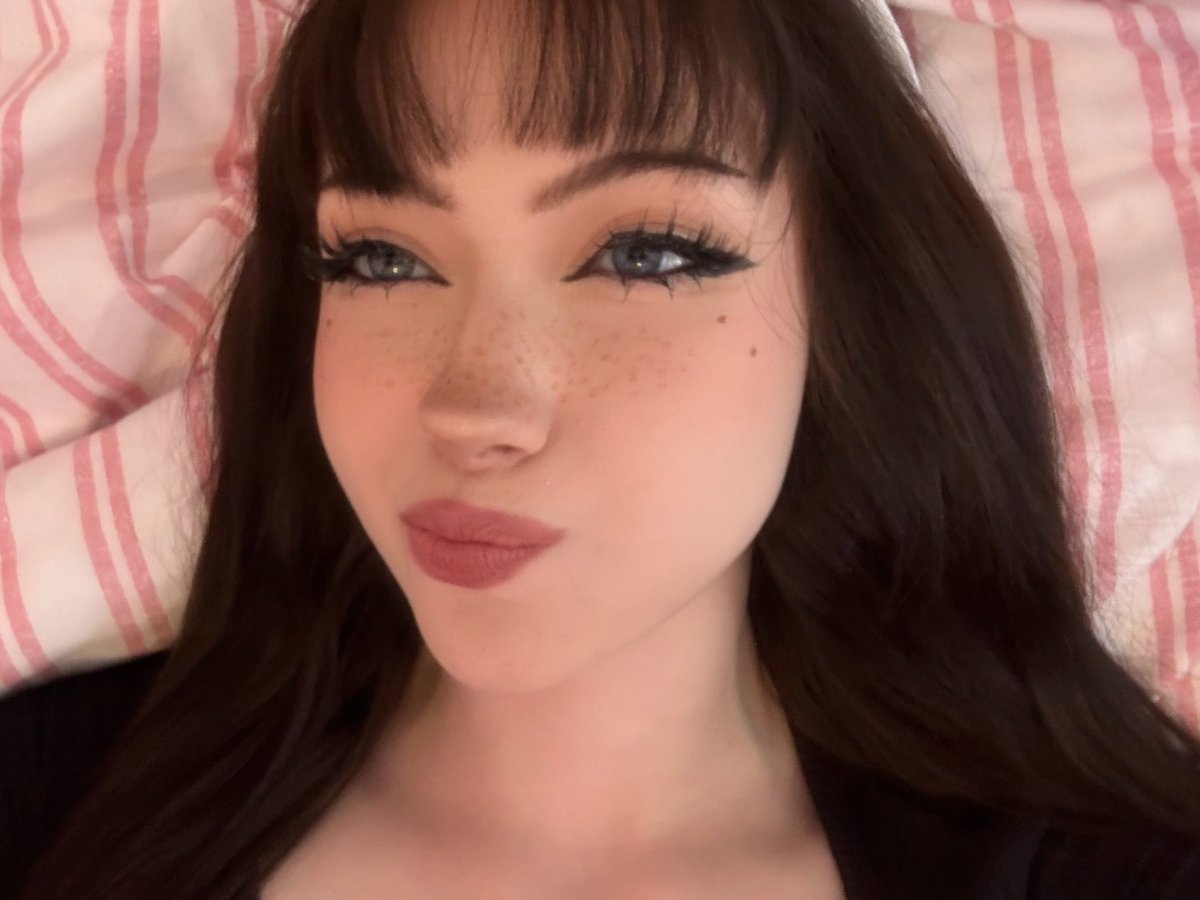 this is my face up close, hello