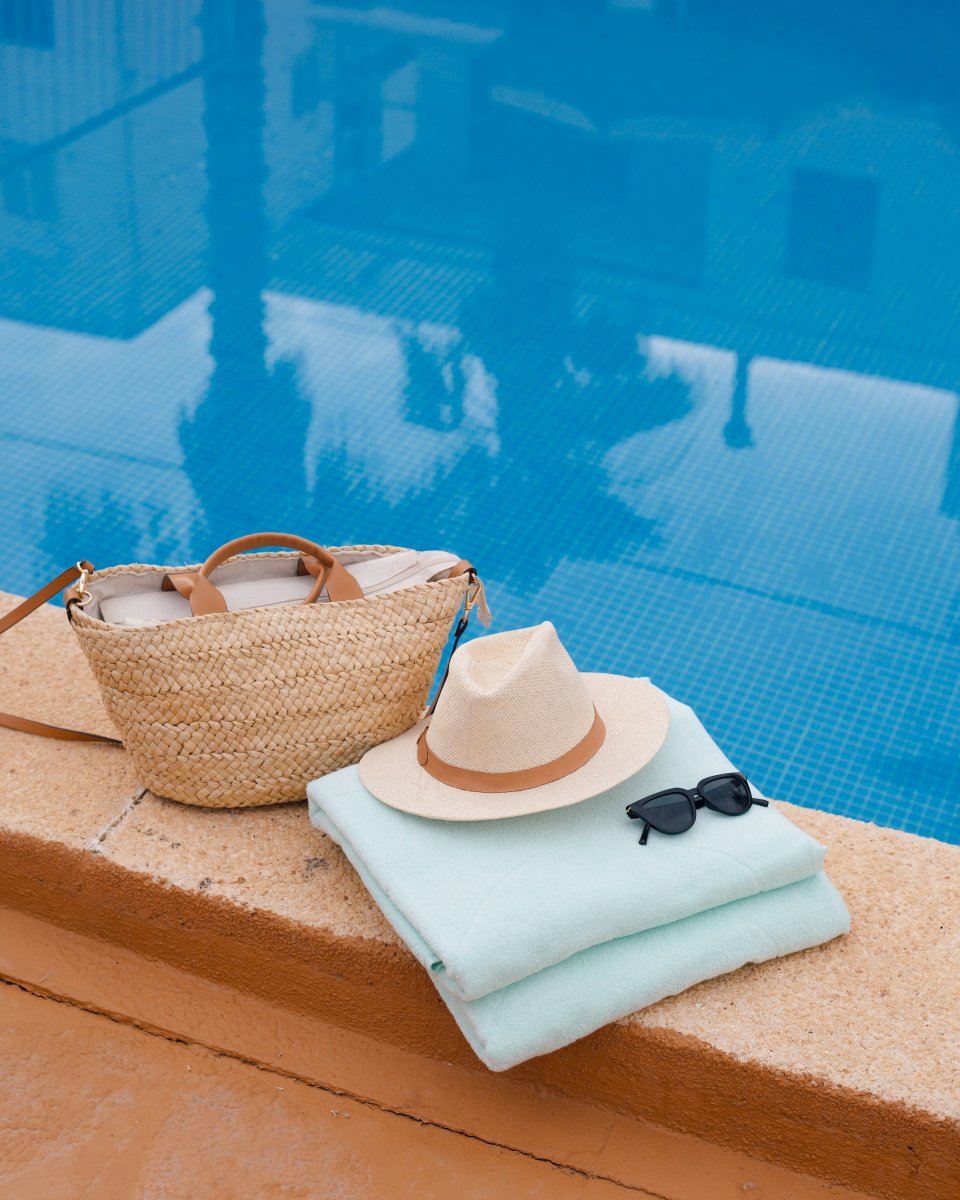 JS_Hotels's tweet image. Are you more of a beach person or a pool person? At #JSCanPicafort you don't really have to choose.
Just make sure you bring your essentials ☀️