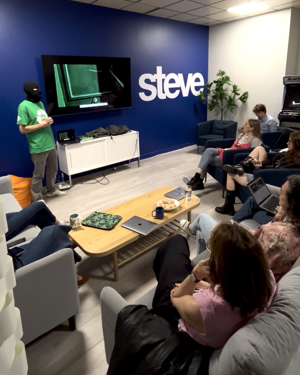 Si ça se trouve, ce n'est pas <a href="/joelapompe/">Joe la Pompe</a> qui était ce matin à l'agence pour parler du plagiat dans le monde de la création publicitaire.
Merci pour l'intervention passionnante 🙏🧢.