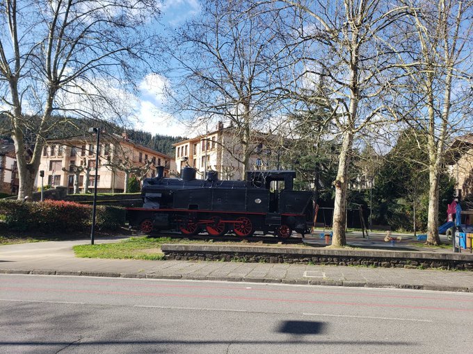 Bihar, maiatzak 21, egun osoan zehar, Oñatiko Correosen geltokira sartzeko biribilgunea obretan egongo da eta, hori dela eta, langileek geldialdi horretara sartzeko modua aldatu ahal izango dute.
#Oñati