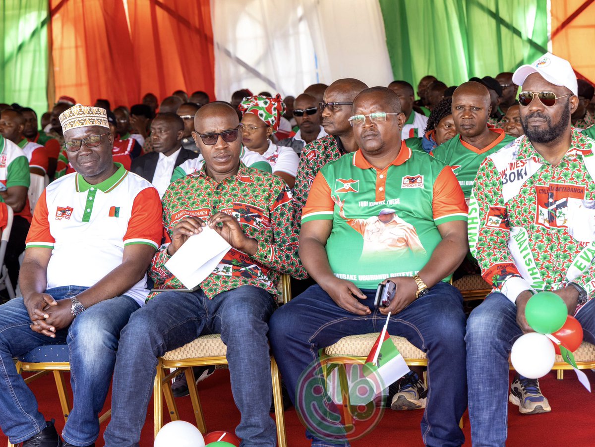 RTNBurundi's tweet image. Le stade Nyarunazi situé en Commune #Busoni accueille ce mardi, 20 mai 2025, le grand rassemblement des Bagumyabanga du @CnddFdd des Communes Busoni et Kirundo. La cérémonie voit la présence du Secrétaire Général du Parti CNDD-FDD, Révérien Ndikuriyo, le Président de l'Assemblée