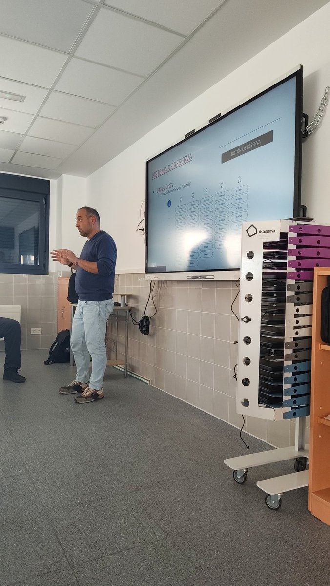 En el IV encuentro de aulas Ikasnova en el CPEIP de Corella!