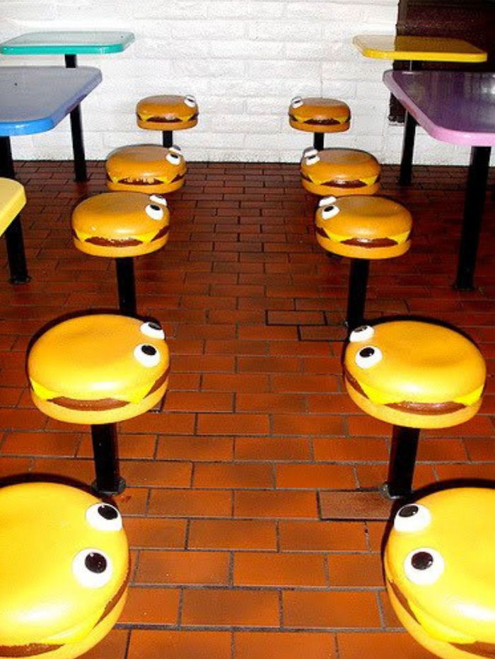 the deep american longing to make an 80s mcdonalds modular tileset for dnd
