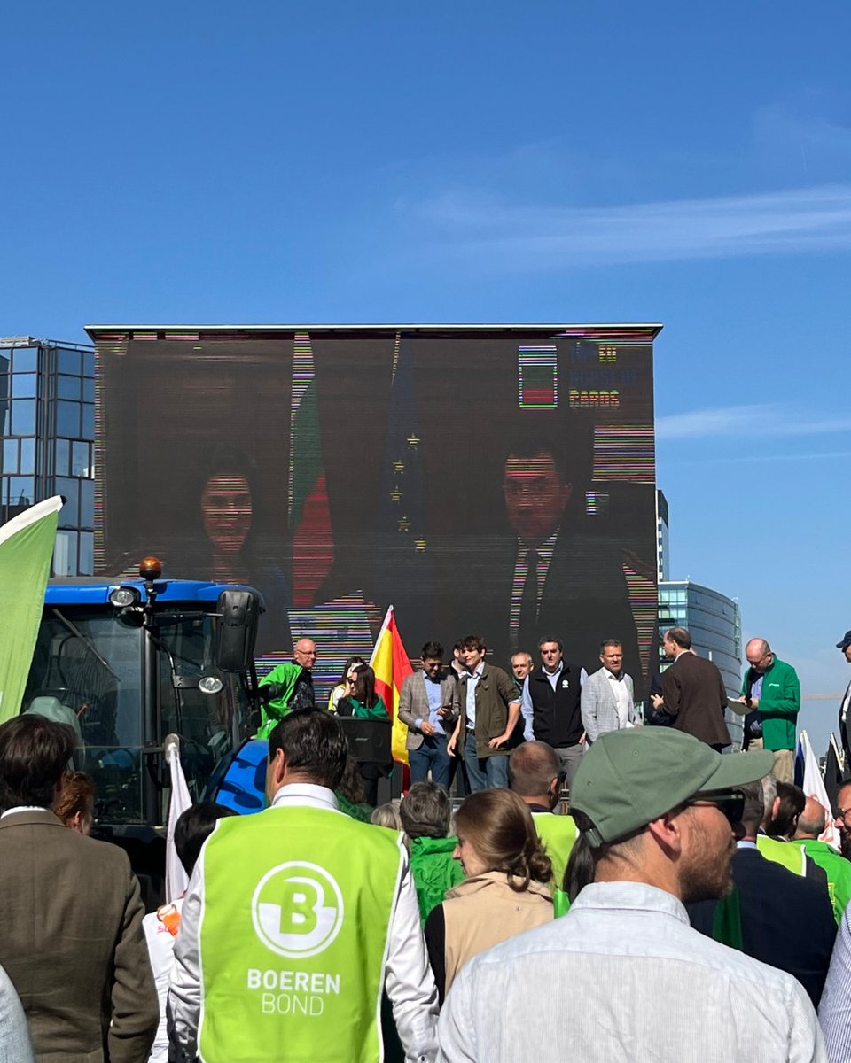 CEJA Young Farmers (@_ceja_) on Twitter photo Today CEJA President <a href="/MeedendorpPeter/">Peter Meedendorp</a> was at the flash action 'House of Cards' organised by <a href="/FWAgriculture/">Fédération Wallonne de l'Agriculture</a> and <a href="/Boerenbond/">Boerenbond</a> supported by <a href="/COPACOGECA/">COPA-COGECA</a>, carrying the voice of young farmers on the future EU budget and CAP post-27. Today CEJA President <a href="/MeedendorpPeter/">Peter Meedendorp</a> was at the flash action 'House of Cards' organised by <a href="/FWAgriculture/">Fédération Wallonne de l'Agriculture</a> and <a href="/Boerenbond/">Boerenbond</a> supported by <a href="/COPACOGECA/">COPA-COGECA</a>, carrying the voice of young farmers on the future EU budget and CAP post-27.