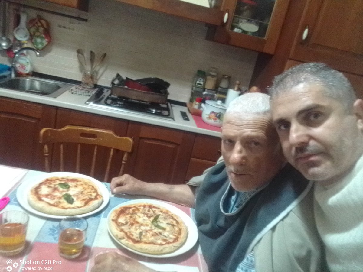 capitanzio's tweet photo. Ogni giorno in più vissuto con te è e sarà un dono meraviglioso.
#dad
#housepizza https://t.co/xO0WDpCEZl