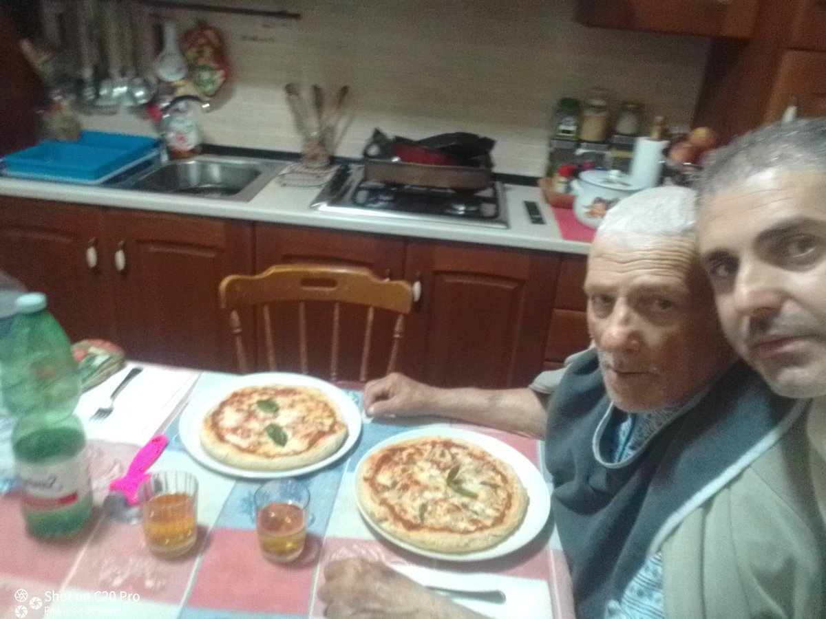 capitanzio's tweet photo. Ogni giorno in più vissuto con te è e sarà un dono meraviglioso.
#dad
#housepizza https://t.co/xO0WDpCEZl