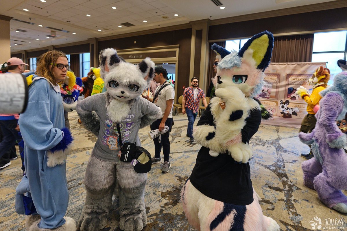 Takuma: what’s that strange white cylindrical thing pointing at me?
Panda: it’s a camera, smile for it!

#TFF2025 
📸: <a href="/tullembrat/">Tullem🔜AC</a>