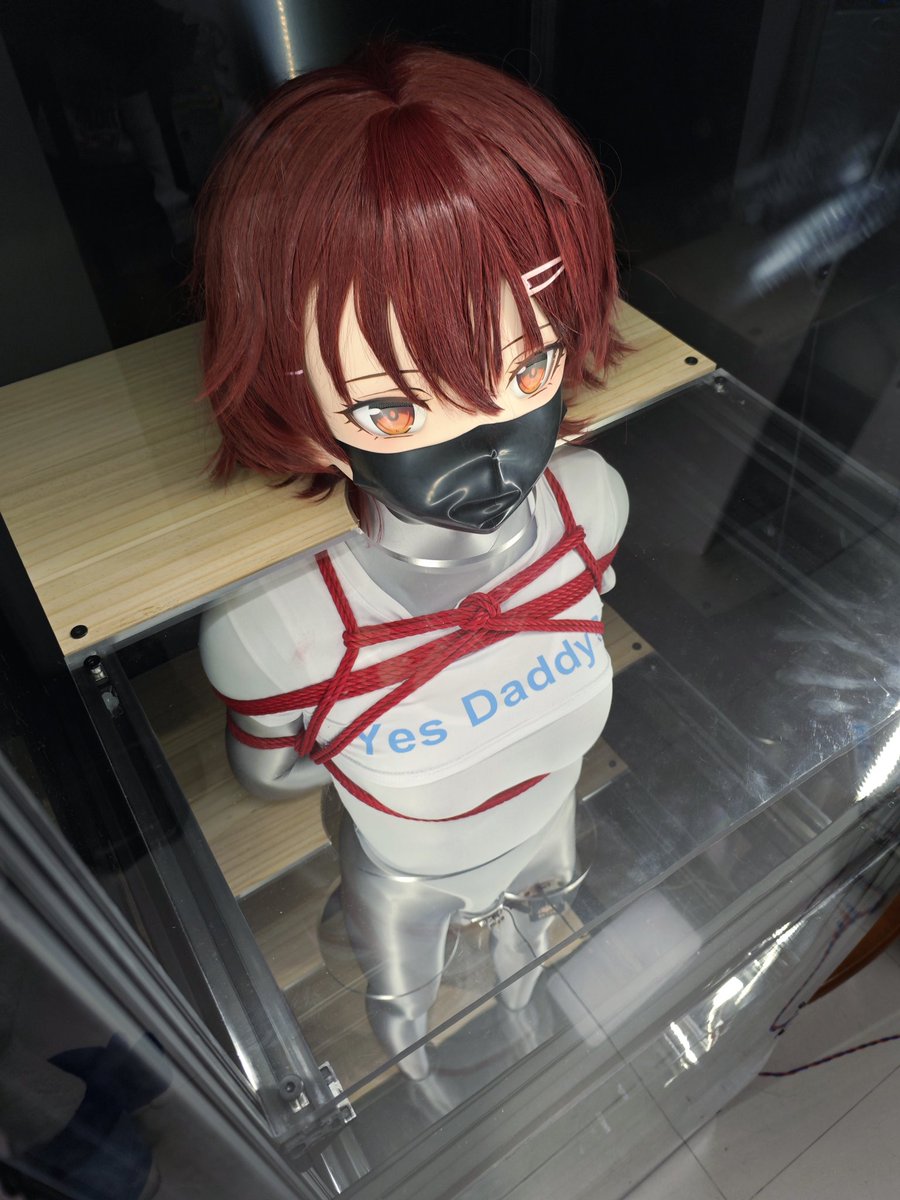520快乐！
展示柜里的是给你的礼物哦
玩得开心~
#kugurumi
#着ぐるみ