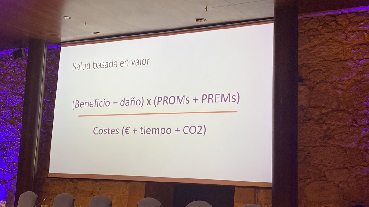 IA_ASTURIAS's tweet photo. Julio Mayol @juliomayol La IA son matemáticas. #JIAAS (Beneficio-daño)x(PROMs+PREMs)/Costes(€+tiempo+CO2)
No podemos competir con las máquinas en productividad, debemos competir en aquello que nos diferencia, la humanidad, la empatía, la cercanía... Si no lo hacemos sobraremos. https://t.co/3XXyI5sbcf