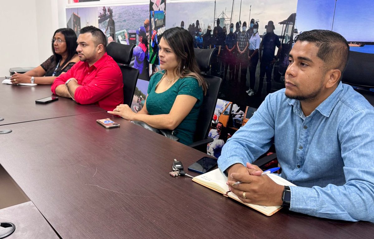 aeronavalpanama's tweet photo. Personal de #DINAI y actores del sector marítimo, participaron de reunión de coordinación con el Comité de Prevención y #SeguridadMarítima de Vacamonte abordando temas como el 2do. Conversatorio de avances y objetivos de este comité y la #OperaciónPescaDigna el próx. 12 de junio. https://t.co/uFbpufoZEn