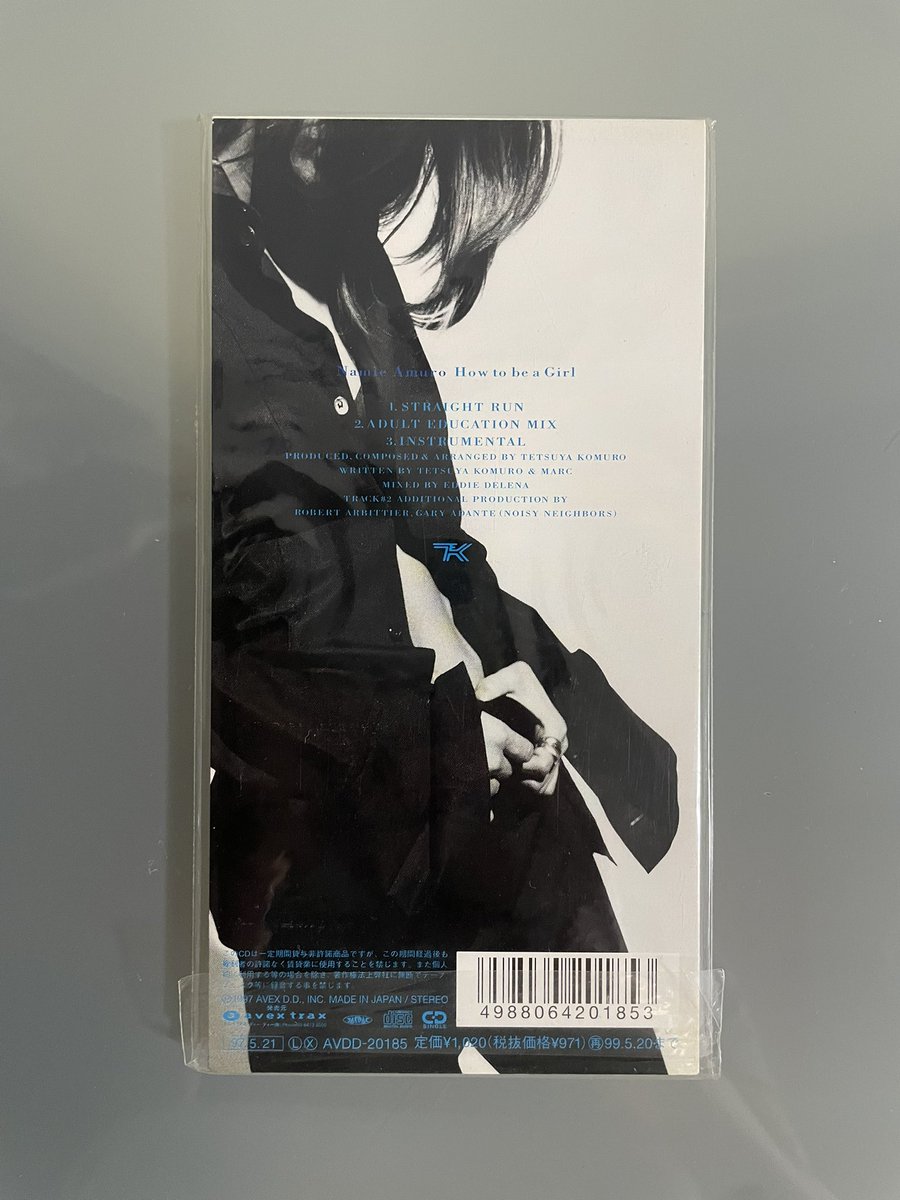 hanimage58's tweet image. 1997年5月21日に安室奈美恵ちゃんの「How to be a Girl」が発売されて28周年。小室哲哉さんプロデュースで、新たなサウンドを取り入れた斬新な楽曲です。前年に続き「シーブリーズ '97」のCMソングです。地下鉄を舞台にしたファッションショー風のPVも話題となりました。
#安室奈美恵
#HowtobeaGirl