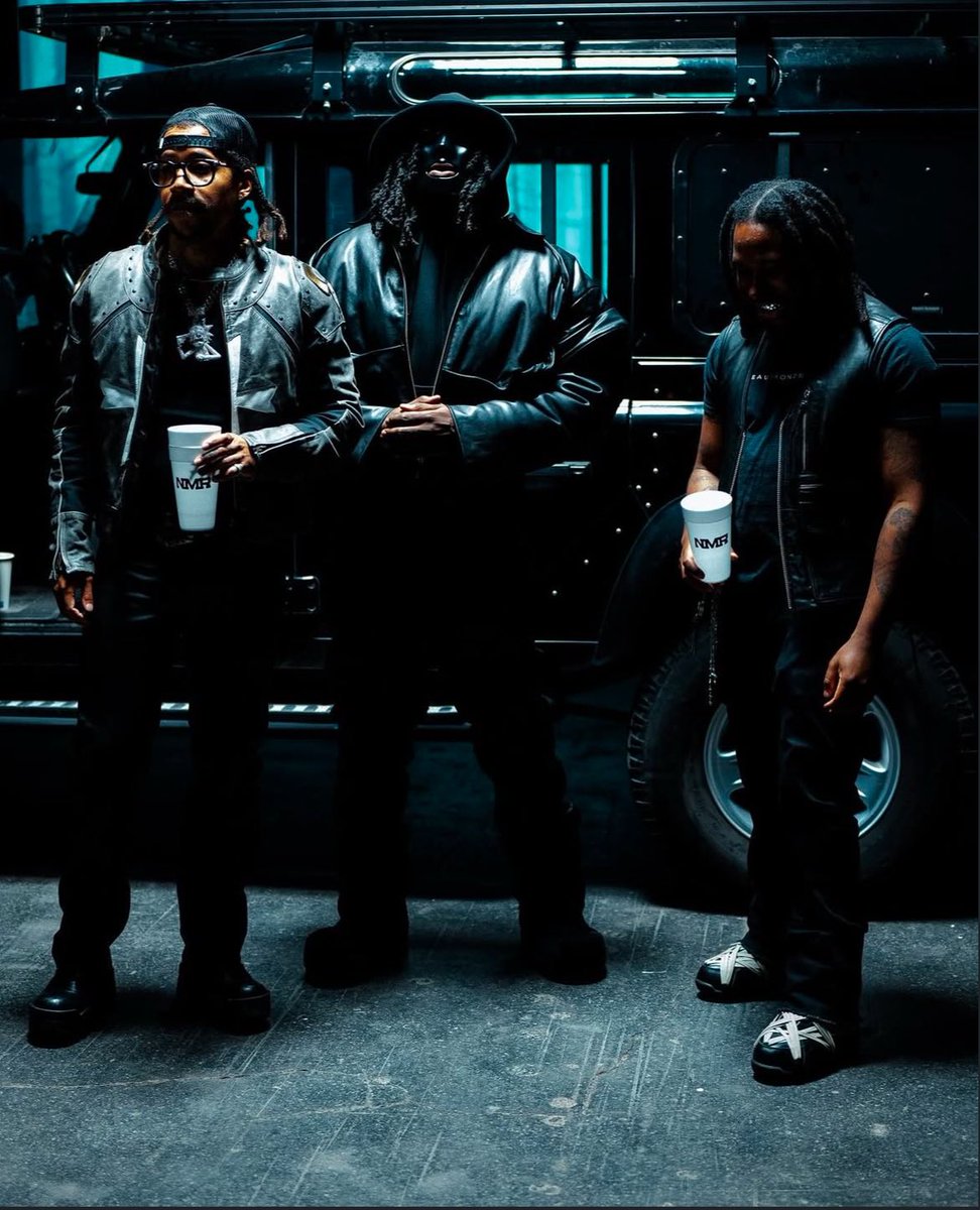 DoGreenzer's tweet photo. 🚨GREEN MONTANA X THÉODORE 
🔜23.05 

NMR🐍🤍 https://t.co/1HIhMHlPgm