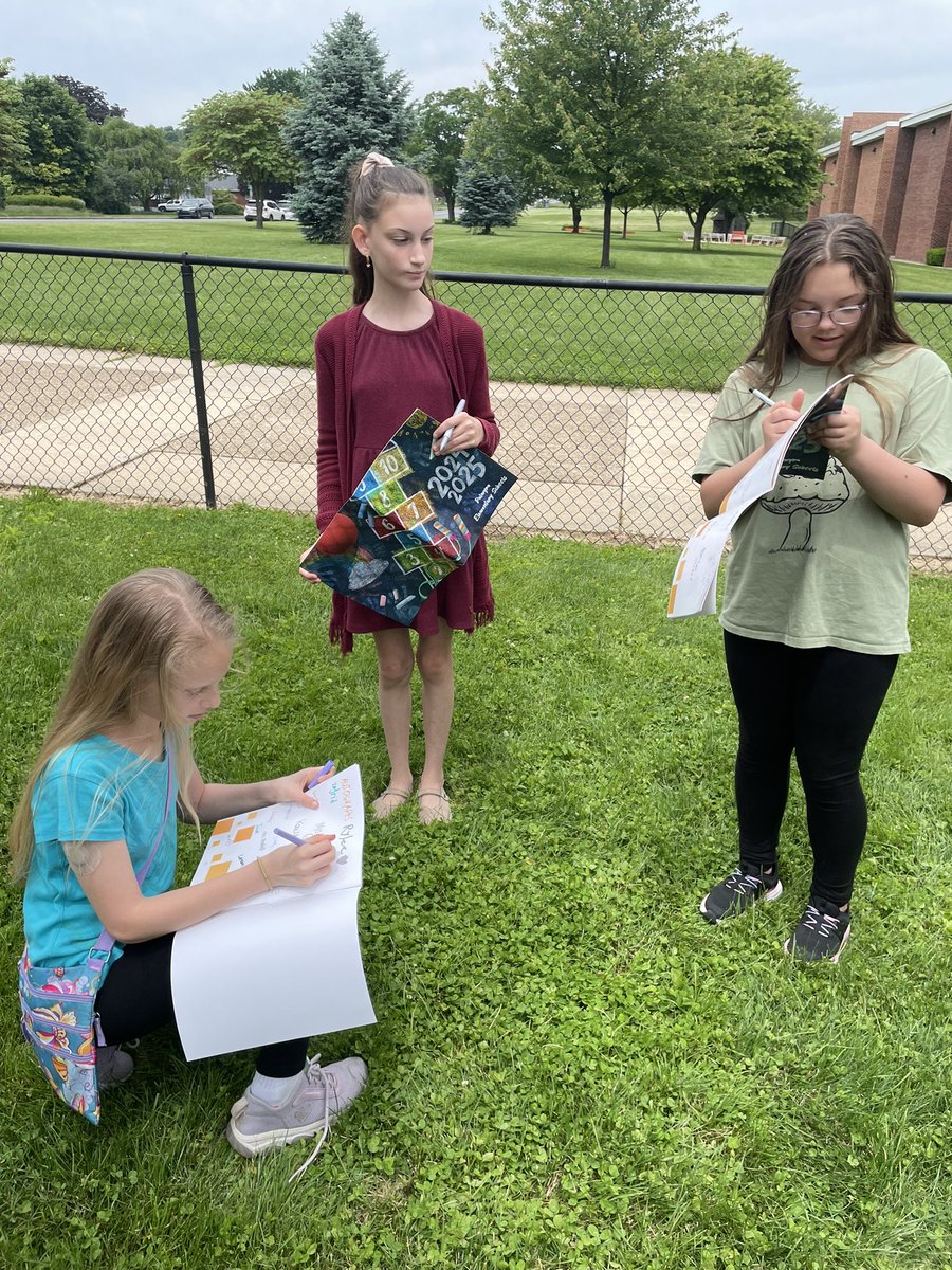 Northside Elementary (@northsideroars) on Twitter photo A special thank you to our <a href="/PASD_Elem_PTO/">Palmyra Elementary PTO</a> for providing lunch and yearbooks for our future Middle Schoolers! A special thank you to our <a href="/PASD_Elem_PTO/">Palmyra Elementary PTO</a> for providing lunch and yearbooks for our future Middle Schoolers!