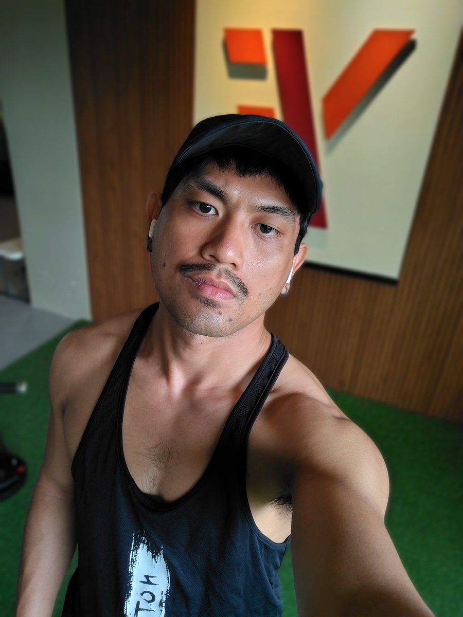 lord_morpheus11's tweet photo. Agahan ta pa ah. #BackWednesday #fattofit #chasingaesthetics https://t.co/67ZEu9BcFA
