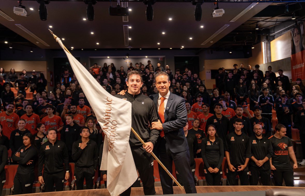 anahuacqro's tweet image. ¡Anáhuac Querétaro presente en la Universiada Nacional 2025! 🦁💪
Da clic para ver cómo vivimos la ceremonia de abanderamiento.
linkedin.com/feed/update/ur…
#OrgulloAnáhuac #SomosAnáhuac #SomosLeones