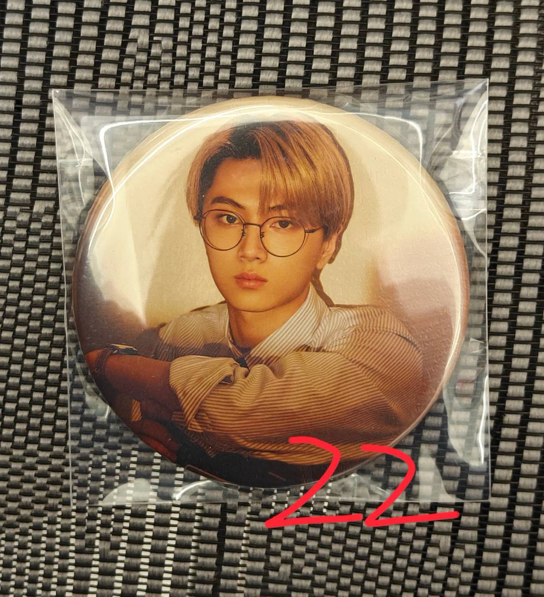 GOSAMVERSE's tweet photo. yukk ada yang mauu temenin kahh atau ada yang carii? P1&amp;2 satu seller yaa, yang mauu bisa sung dm ajaa^^ https://t.co/M7reRbo3wh