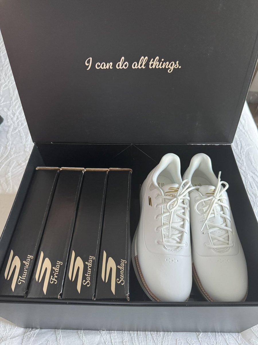 Ready for the <a href="/uswomensopen/">U.S. Women's Open</a> 👚👟Thanks <a href="/skechersGO/">Skechers Performance</a> 😀!! 
Philippians 4:13
