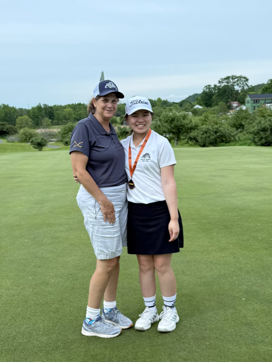 Jeanmarie Jacques (@glenhamphysed) on Twitter photo Extra proud moment as coach of our girls varsity golf team. Heidi crushed it at Sectionals and has earned her spot to play up at States. Such a pleasure watching these young ladies golf like they do. Congratulations! <a href="/CoachVanVoorhis/">Matt VanVoorhis</a> <a href="/BCSDBulldogs/">Beacon Athletics</a> Extra proud moment as coach of our girls varsity golf team. Heidi crushed it at Sectionals and has earned her spot to play up at States. Such a pleasure watching these young ladies golf like they do. Congratulations! <a href="/CoachVanVoorhis/">Matt VanVoorhis</a> <a href="/BCSDBulldogs/">Beacon Athletics</a>