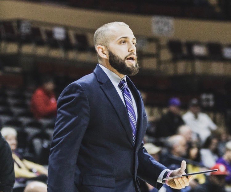 Chris Roush tweet media