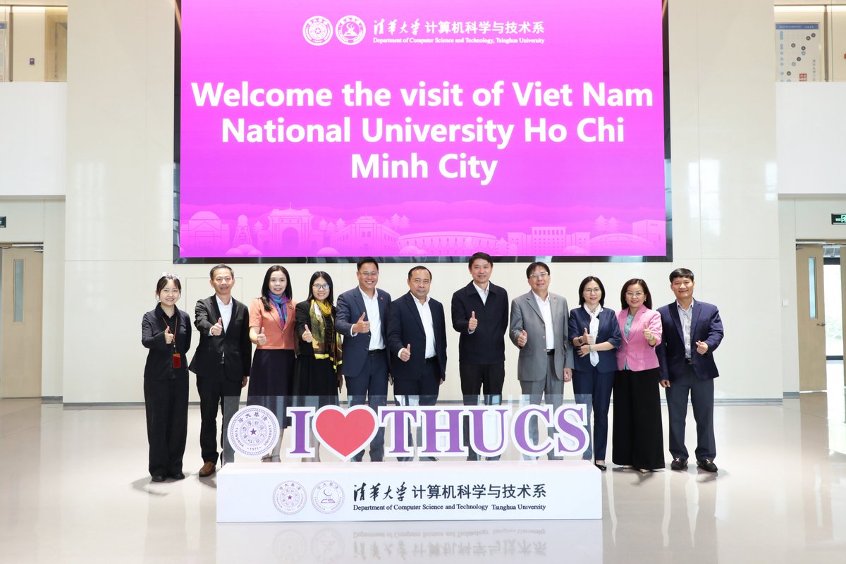 thudcst's tweet image. 🇨🇳🇻🇳 #Tsinghua DCST welcomed a delegation from Vietnam National University Ho Chi Minh City #VNUHCM, led by President Vu Hai Quan on May 23, 2025. Both sides discussed deepening cooperation in talent cultivation, research, and academic exchanges.