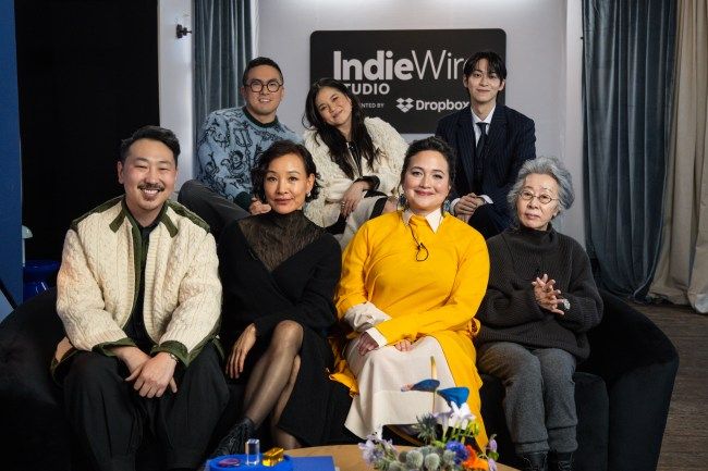 Lily Gladstone: "Art is transcendence, it's how we shape societies, it was important for me to make my character Duwamish. A Duwamish person on Duwamish land has not really been seen in cinema before." indiewire.com/news/festivals…