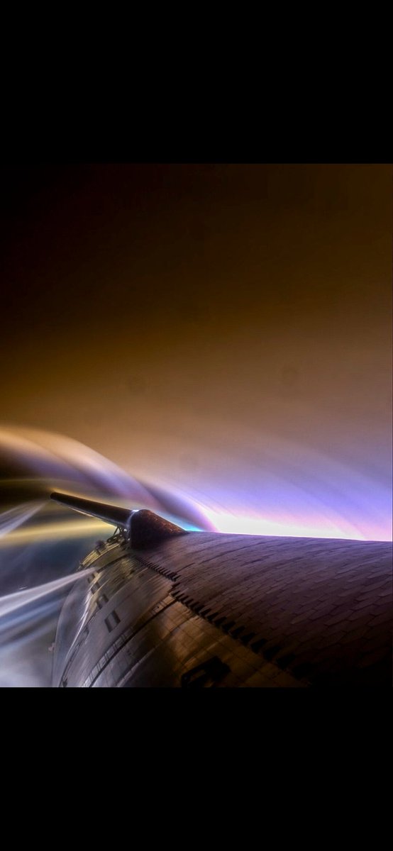 Welcome back to the Atmosphere...
#starship9 #starshipflight9 <a href="/SpaceX/">SpaceX</a> <a href="/elonmusk/">Elon Musk</a>