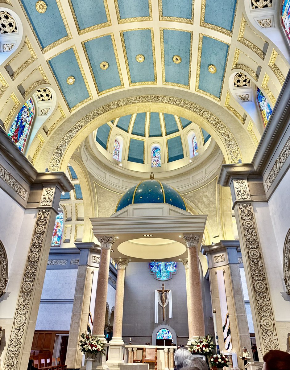 FCarrollEsq's tweet image. Beautiful mass at the University of San Diego