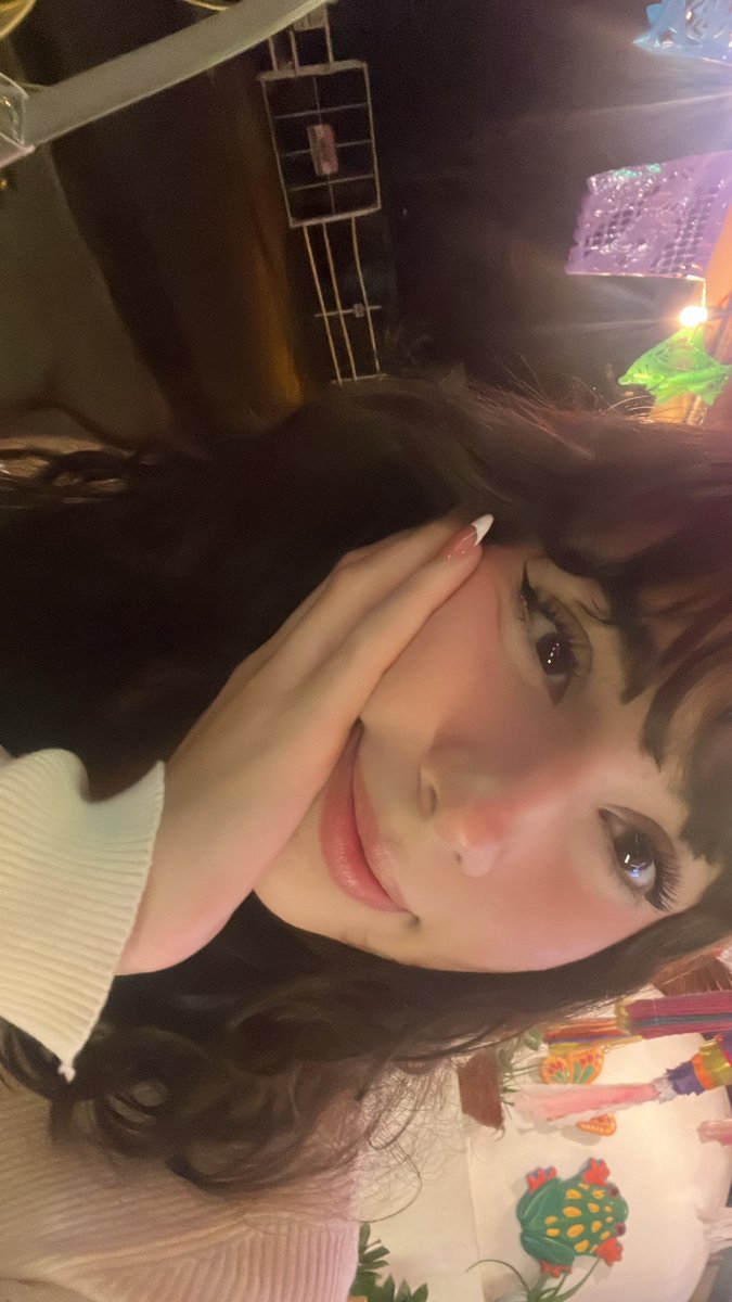 twitch.tv/samitayehh ya prendiii 💗