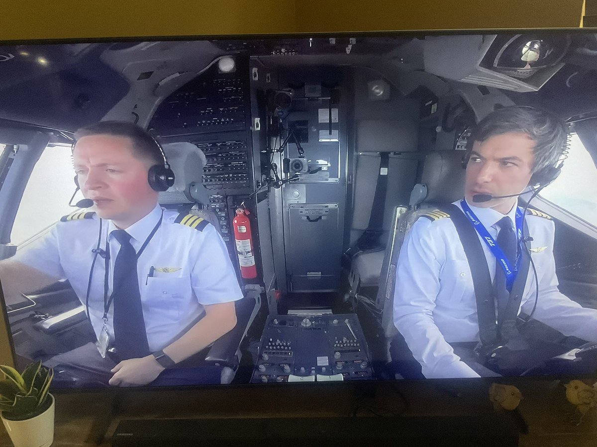 Flying with this guy had to be the most tedious 2 hours of his life😖😖😖😖