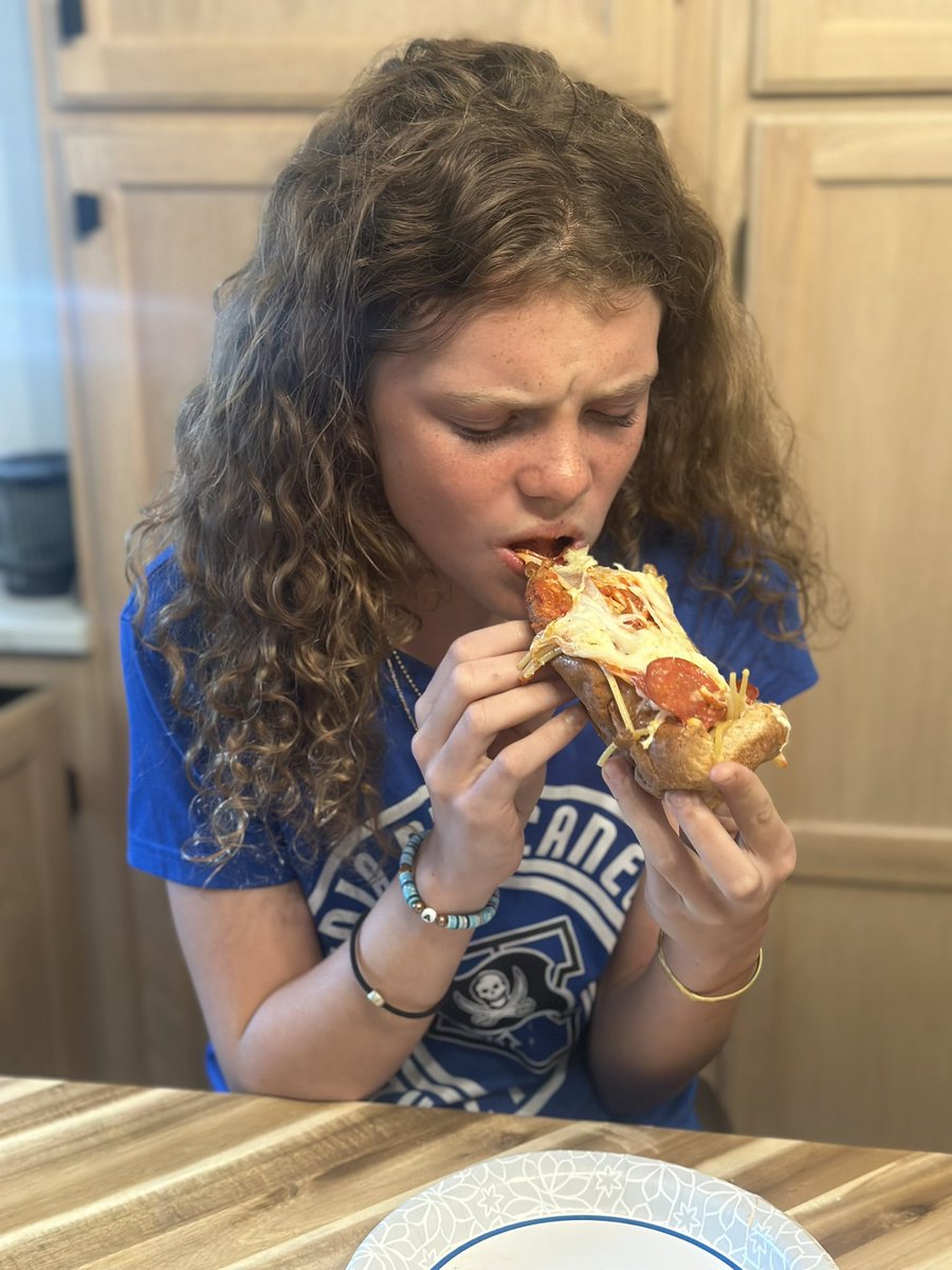 KoppNathan's tweet photo. Hey @stoolpresidente we all know “One Bite Everybody Knows The Rules” even for Pizza Spaghetti  Hotdogs! 8.3 that’s the score! https://t.co/S2o6cyUQnI