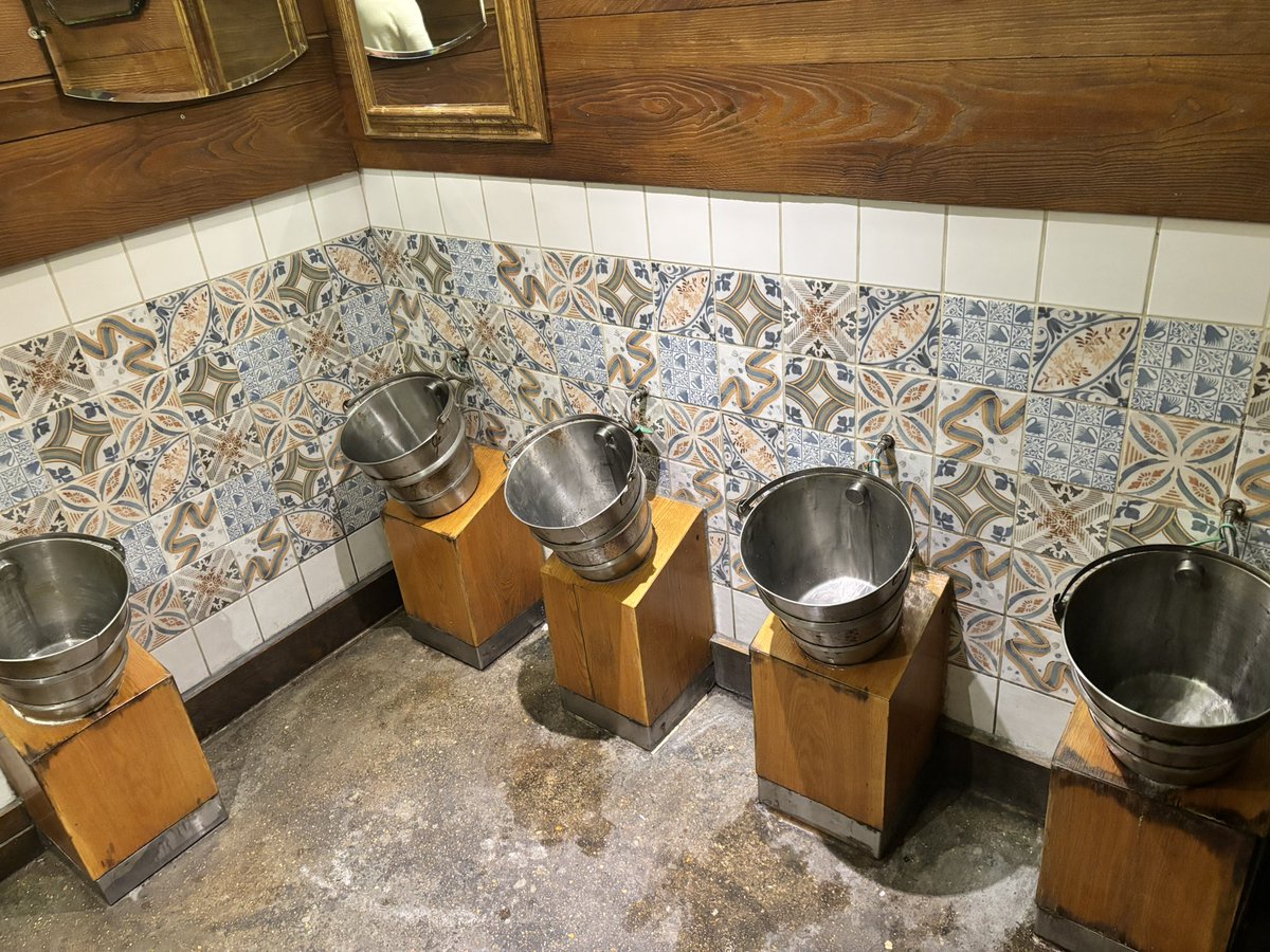 Elite urinal setup
