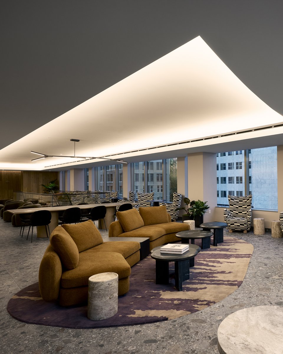 Seattle—your city’s first Equinox is oﬃcially open, redefining the intersection of luxury and peak performance.

Commit to your highest potential.